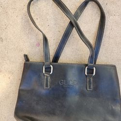 Black Purse 