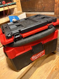 Firm! Milwaukee M18 FUEL PACKOUT 18-Volt Lithium-Ion Cordless 2.5 Gal. Wet/Dry Vacuum only!