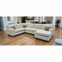 Austin Ivory Sectional ✅📍🥳🚛😎🥰