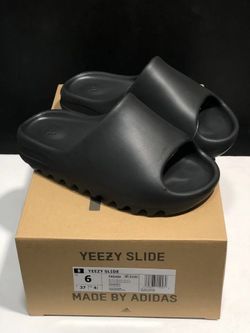 YEEZYS SLIDES