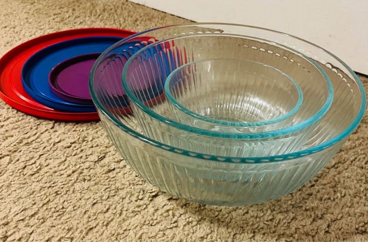 Pyrex Glass Bowl Set (3)