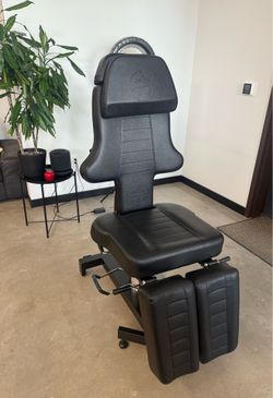 Ink Bed Hydraulic Tattoo Chair Black