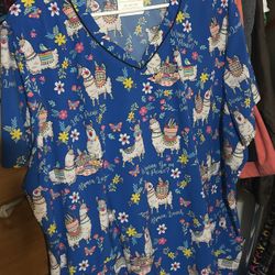 3x Scrub Top