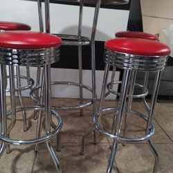 Mesa Con 4 Bancos