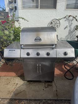Strada 3 Stainless Steel BBQ