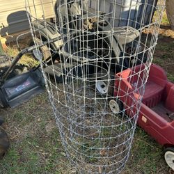 4’ Tall x 6’ Wire Fencing - New