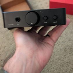 Headphone amplifier JDS Labs Atom amp