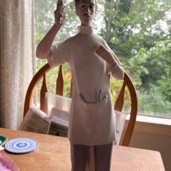 Lladro Figurine Of A Dentist