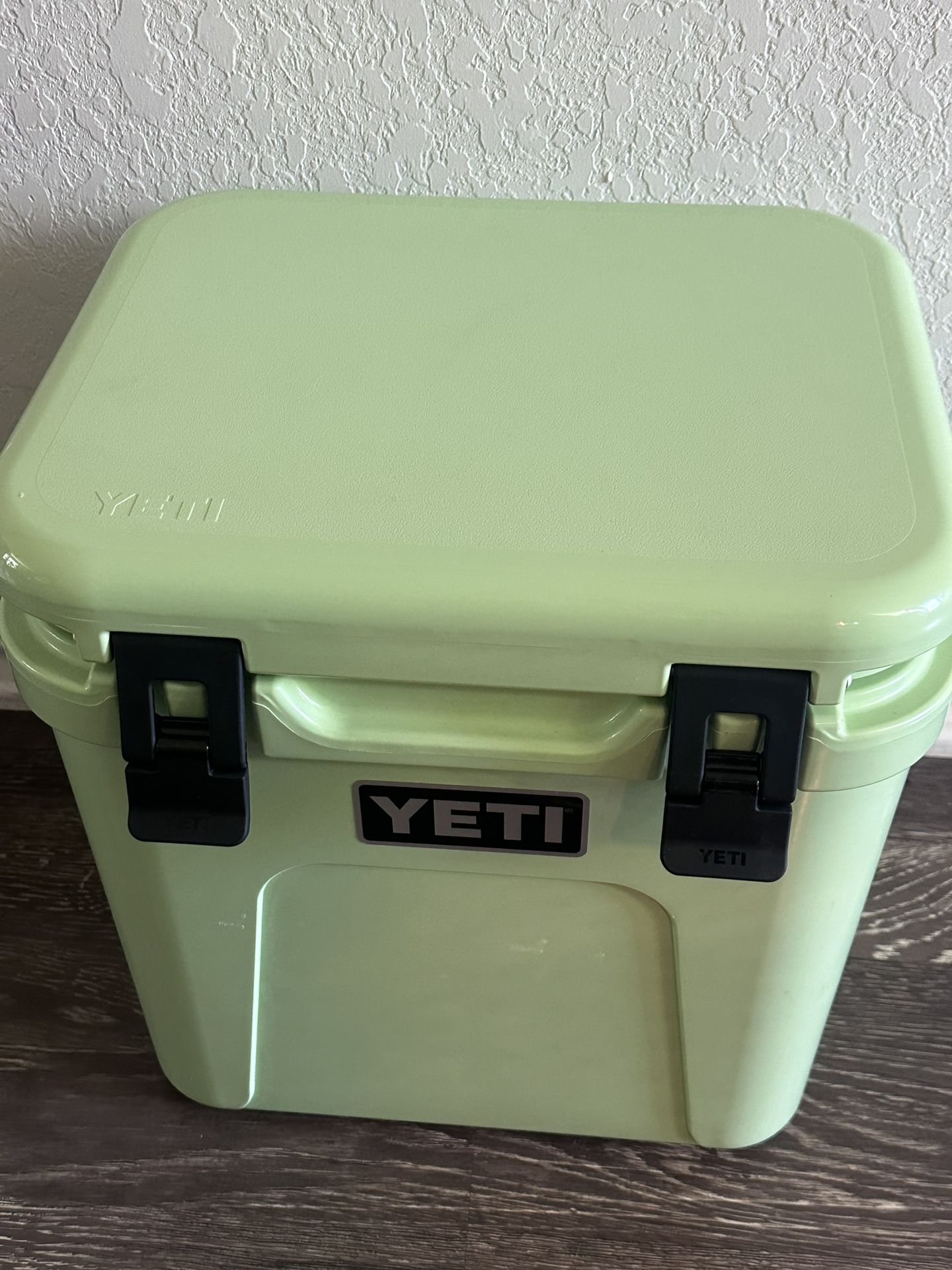 YETI Roadie 24 – Key Lime