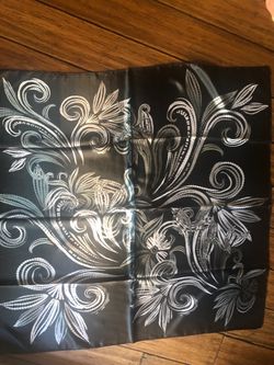 Mosi extra large scarf , 70x70”