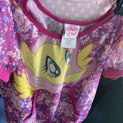 Girl Clothes