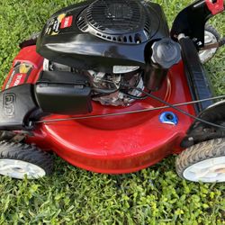  SELF PROPELLED LAWNMOWER  TORO 22”CUT POWERED BY  KOHLER 149cc, /6.75 ft gross torque. YOU  CAN MULCH,  SIDE DISCHARGE BRAND  NEW  BLADE , BELT,. FRE