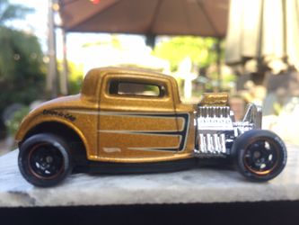 Hot wheels 32 ford real riders