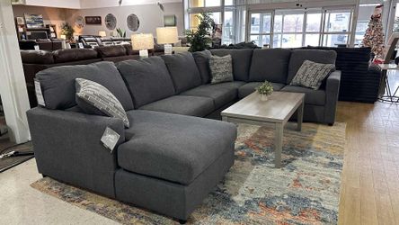 Edenfield Gray Sectional Sofa With Chaise Color Options Only $39 down payment 👉 Please ask Jon Green for a discount when you arrive!