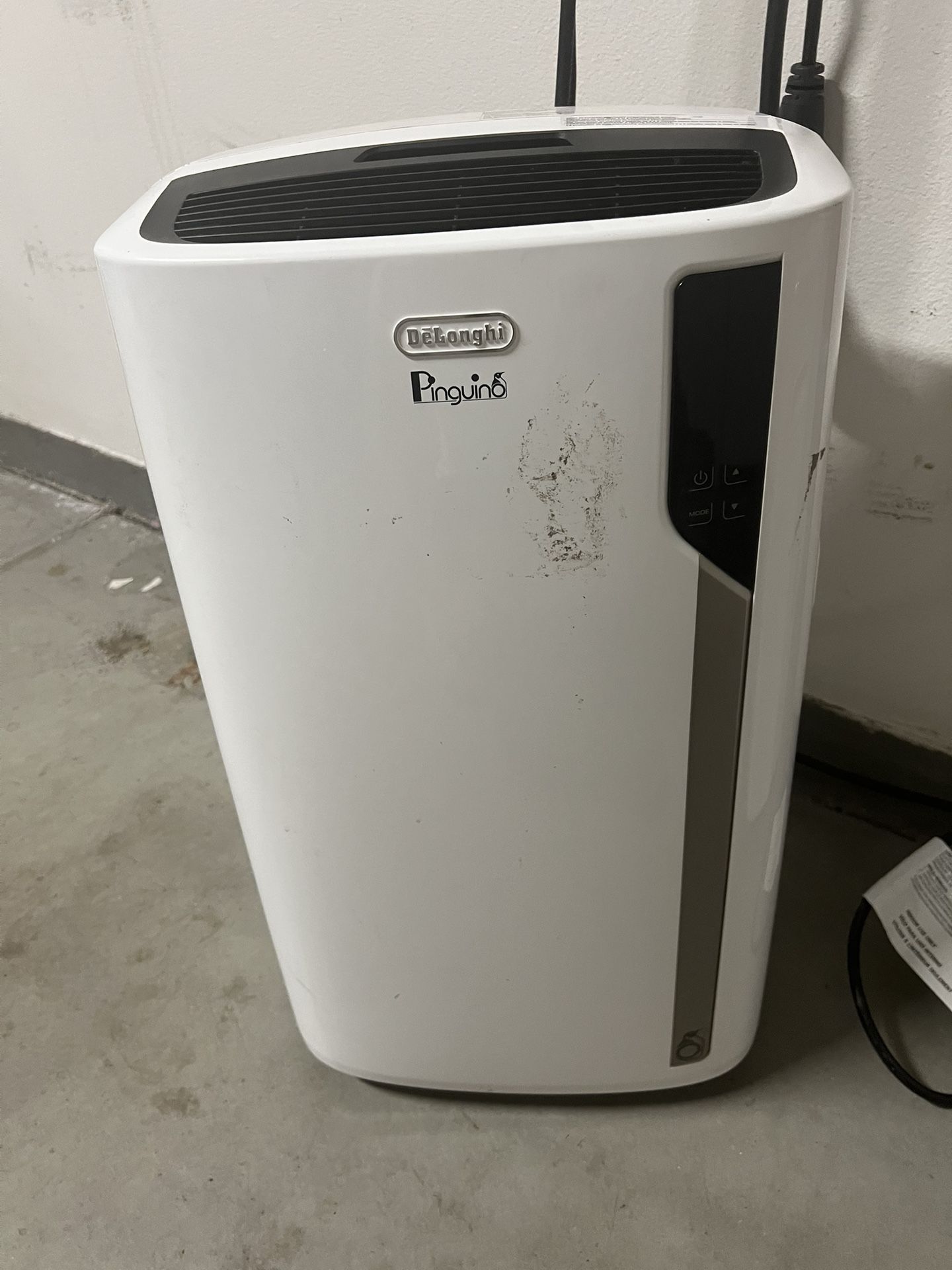DeLonghi Pinguino 4-in-1 portable air conditioner