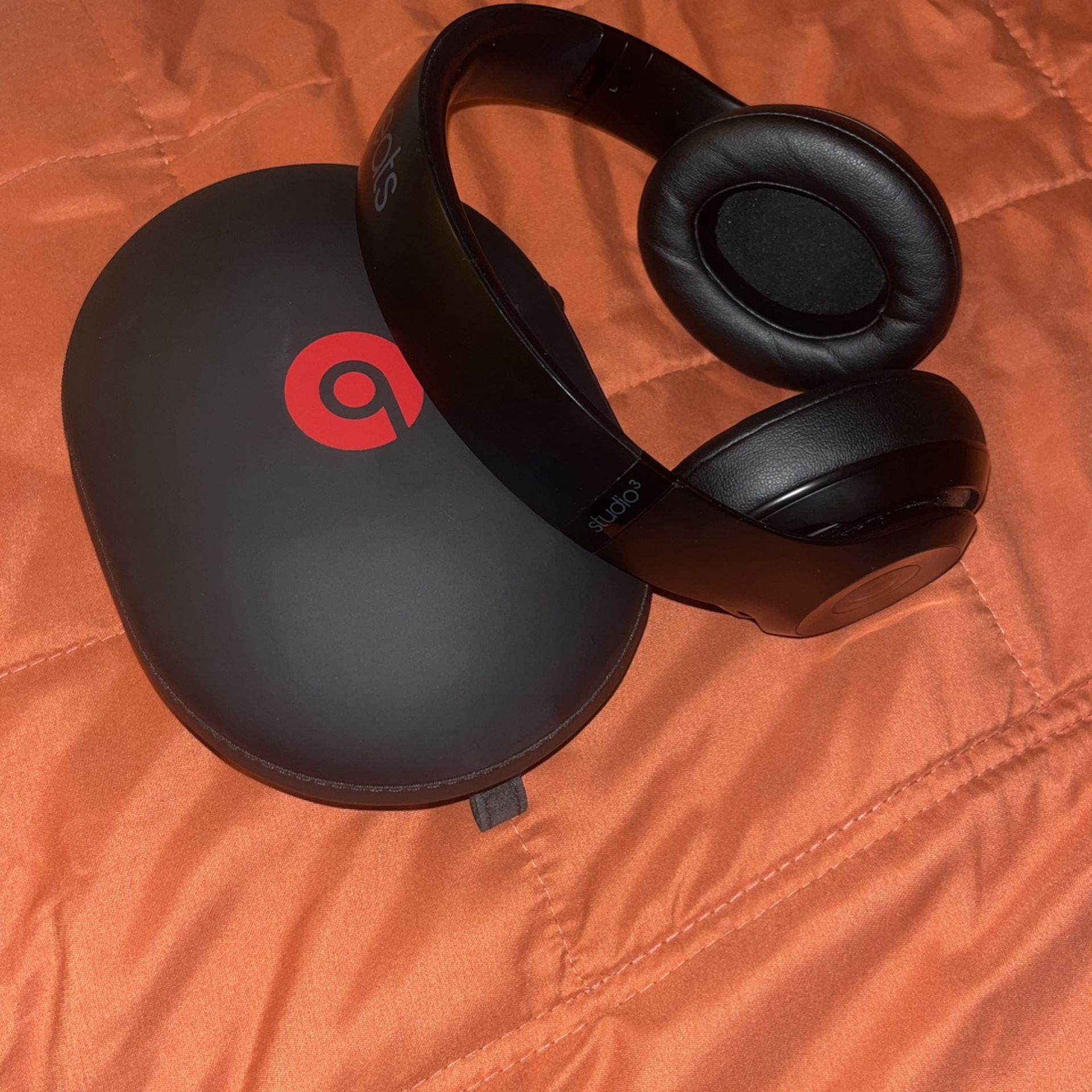 wireless Bluetooth Beats Studio 3