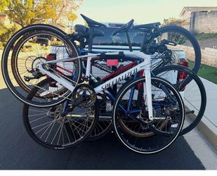 Tesla or other vehicle tow hitch and bike rack for 4.