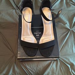 Block Heel With Ankle Strap 