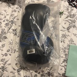 C2 Boxing Gloves 