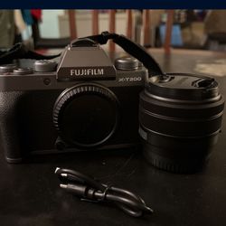 Fuji Xt200 (Body Only) 