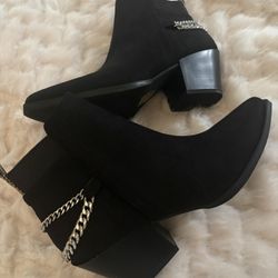  Black Boots 7