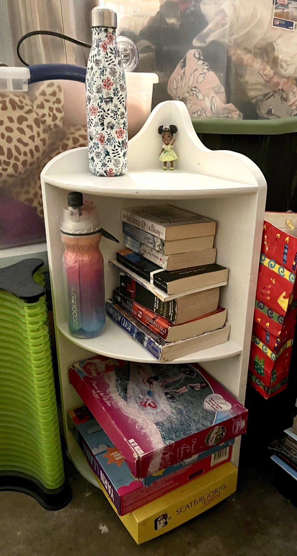 Painted Wood White Three Tier Corner Shelf In Excellent Condition