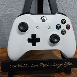 Microsoft Xbox One Wireless Controller – 1708 - White - Tested Working