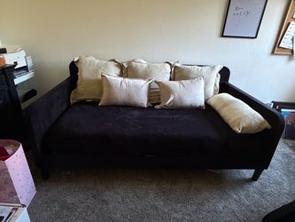 Black Velvet Daybed