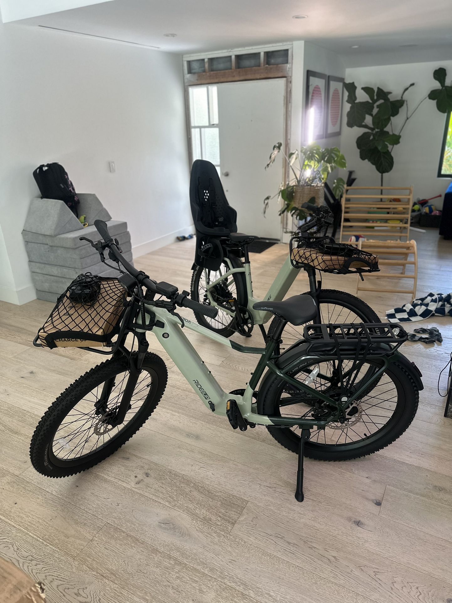 Shimano Pedego Aventon Ride1up e-bike 3200$ firm