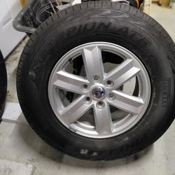 Ford F150 XL Aluminum Wheels And Tires. 5 Miles.