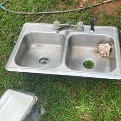 Stainless Steel Kitchen Sink 