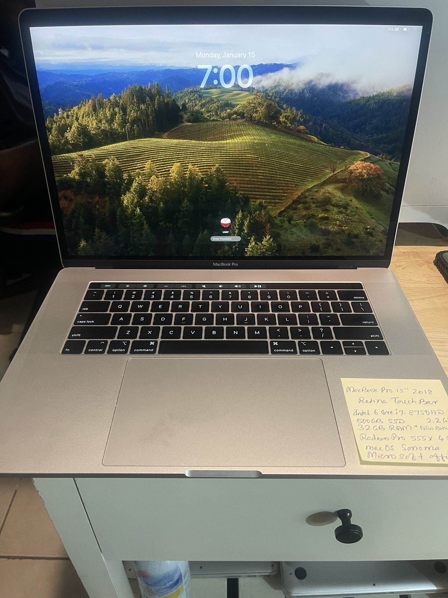 MacBook Pro 2018 15” Touch Bar Retina Intel 6 Core i7 8th Gen@ 2.2GHz,32gb Ram, 500GB SSD, very latest macOS Sonama. Microsoft Office.Comes with Charg