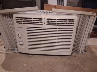 PORTABLE AC WINDOW UNIT 5000BTU