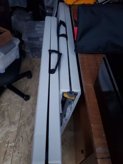 Folding plastic tables