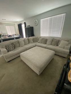 Sectional couch