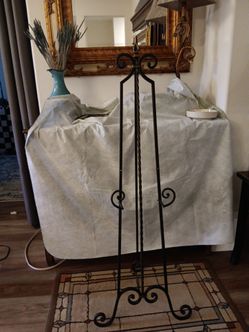 Wrought Iron Floor Easel Stand