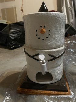 Stand & Spigot In the shape of a snowman