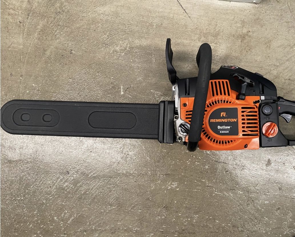 Remington 41DY462S983 RM4620 Outlaw 46cc 20 in. Gas Chainsaw for Sale
