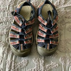 Men’s Size 8 Keen Sandals