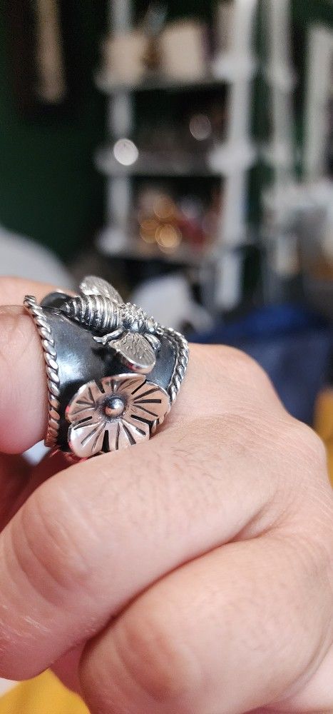 925 Bee Ring