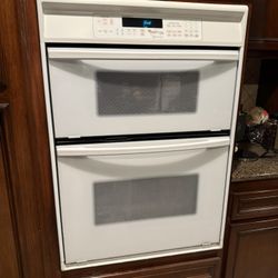Whirlpool Good Microwave & Oven