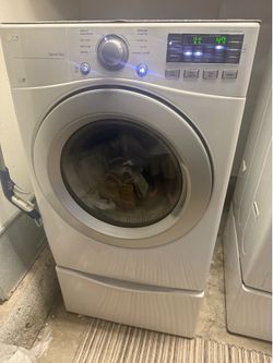 LG washer and dryer 4.5 cu ft Ultra Large front loader