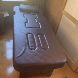Massage table