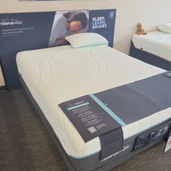 Tempur-Pedic LuxeAdapt Soft King