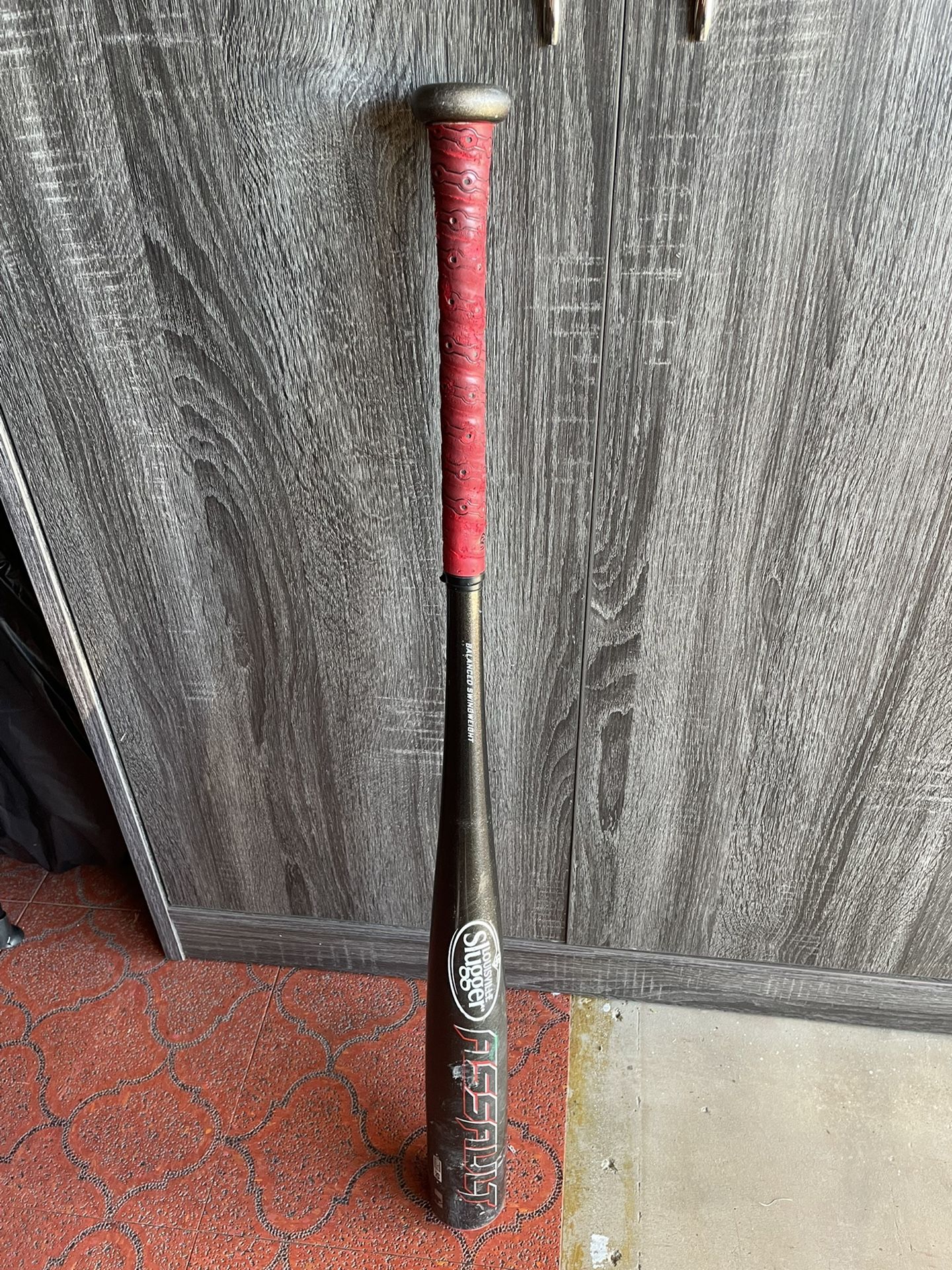 Louisville Slugger Assault BBCOR Baseball Bat: BBAS14-RR