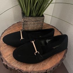 Women's Flats Size 5.5