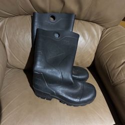 Rain boot Size 9 For Men's