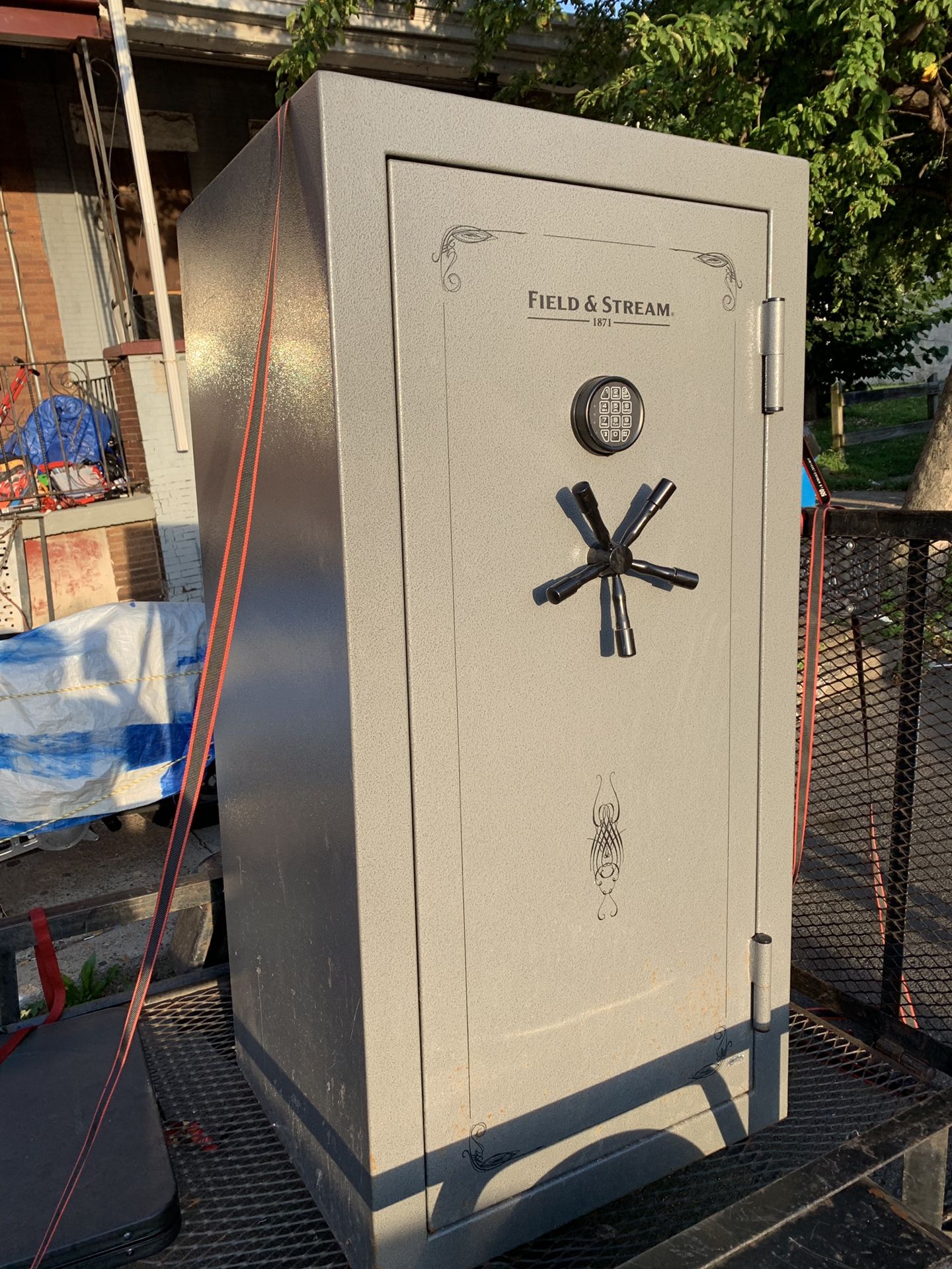 Field & Stream Gun Safe “Must Pick Up”
