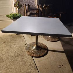 1 Free Modular Table 