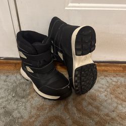 Winter boots Size 2 For Boy - $3